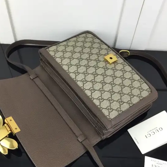 Hyper Peter shoulder bag Margaret Queen Gucci medium GG 0707